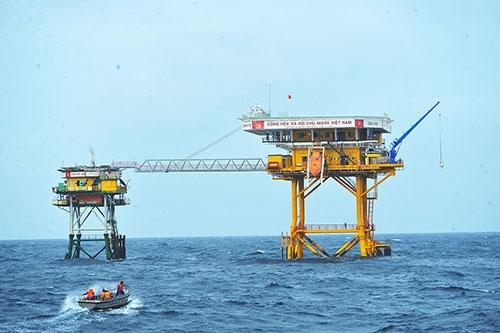 Truong Sa Archipelago and DK1 frame house in overseas Vietnamese’s hearts